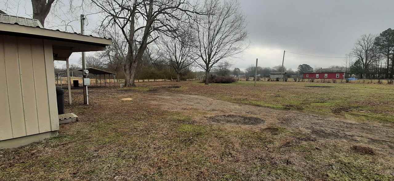 205 Main St - Photo 3 of 21