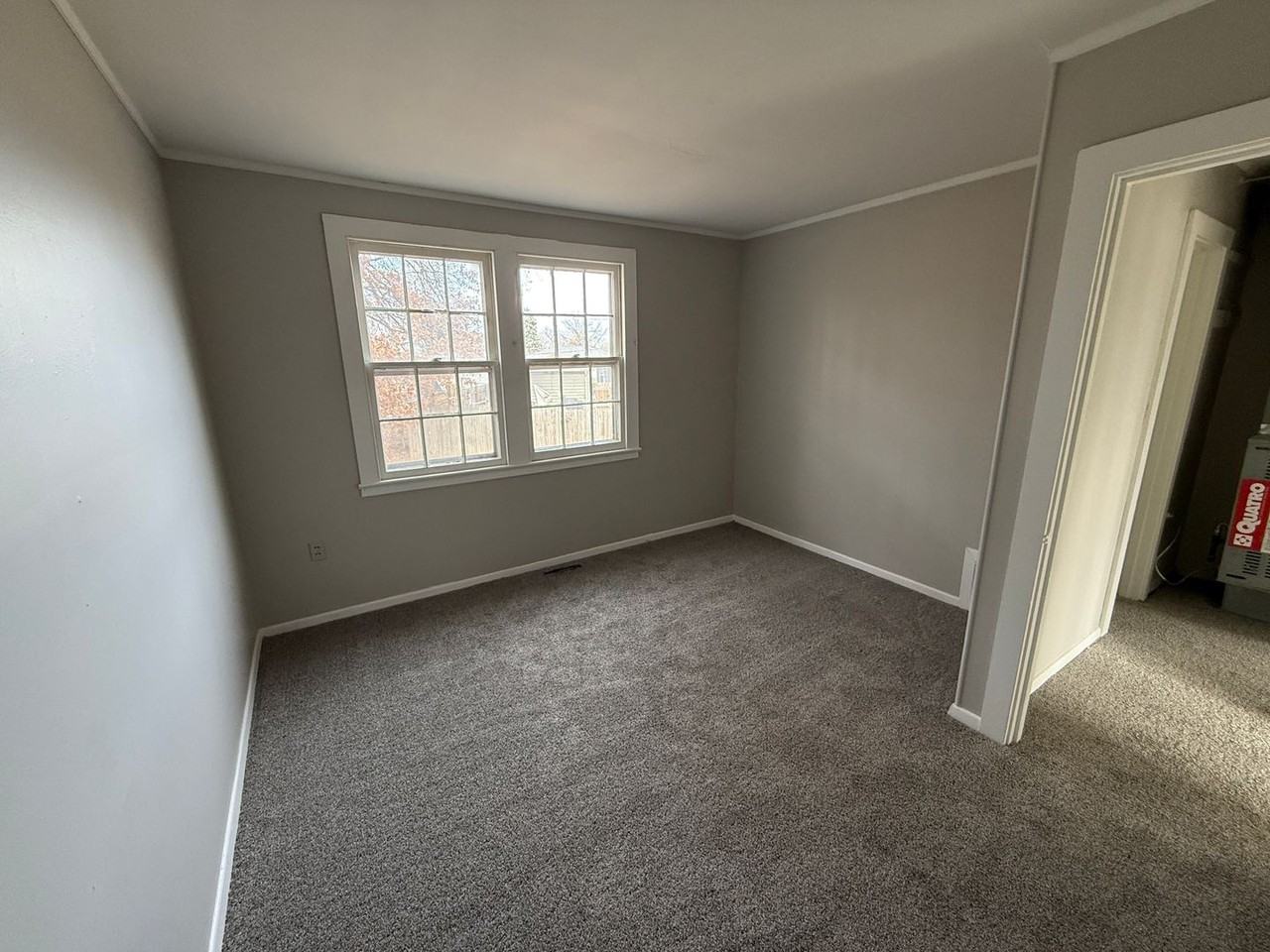 14 Lincoln Circle - Photo 7 of 8