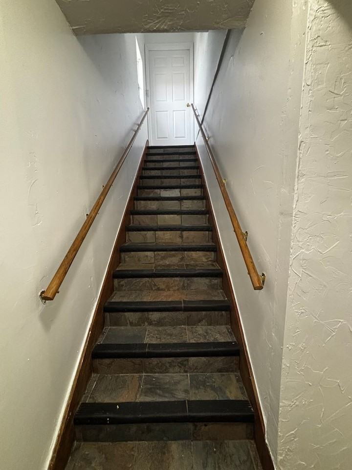 112 East Jenkins Street - Photo 2 of 18