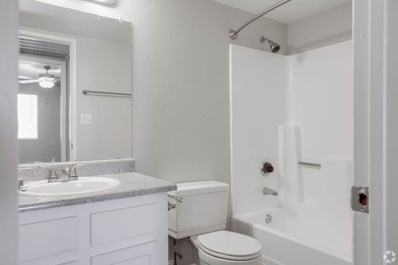 Ponderosa Ranch Apartments - Photo 7 of 22