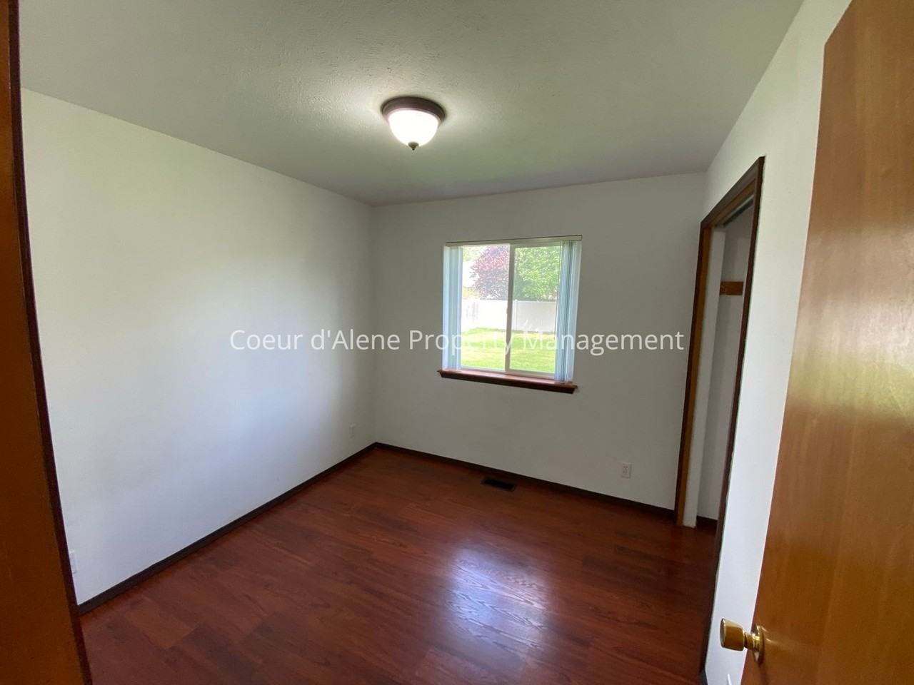 2541 West Apperson Drive - Photo 6 of 10