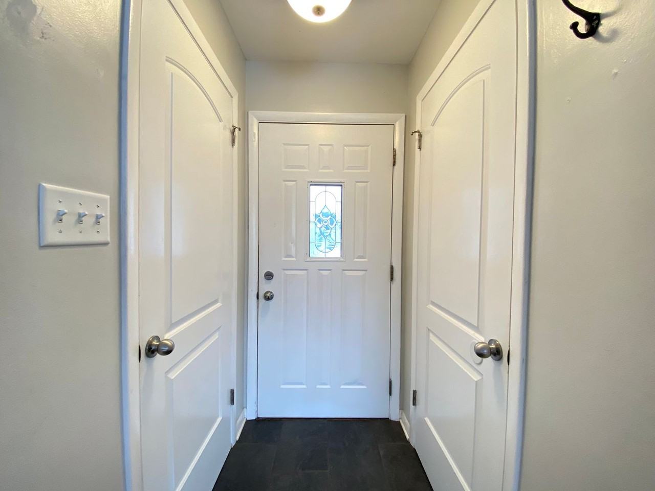 3537 Franklin Avenue - Photo 2 of 16