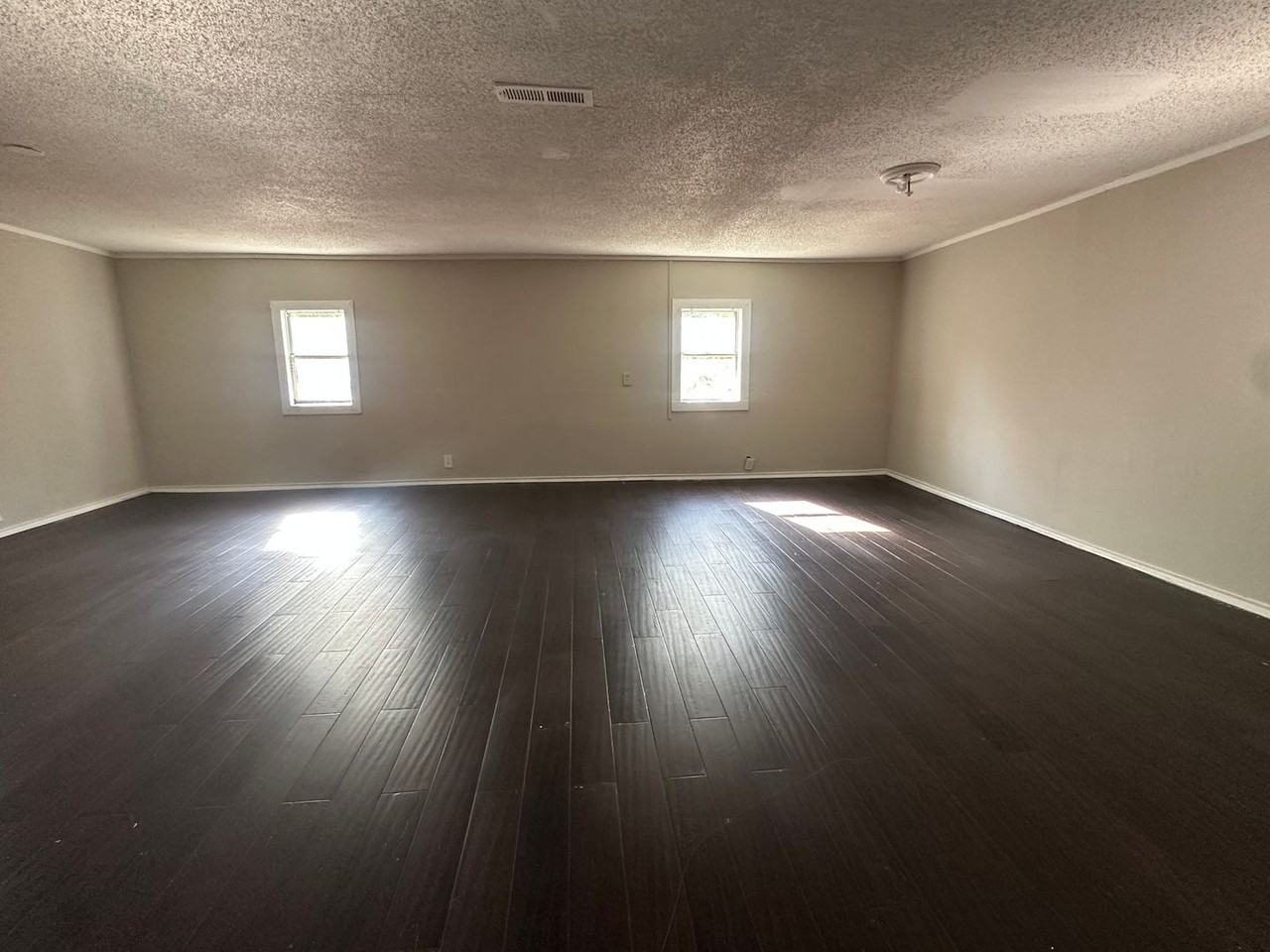 2804 S General Wainwright Dr - Photo 3 of 11