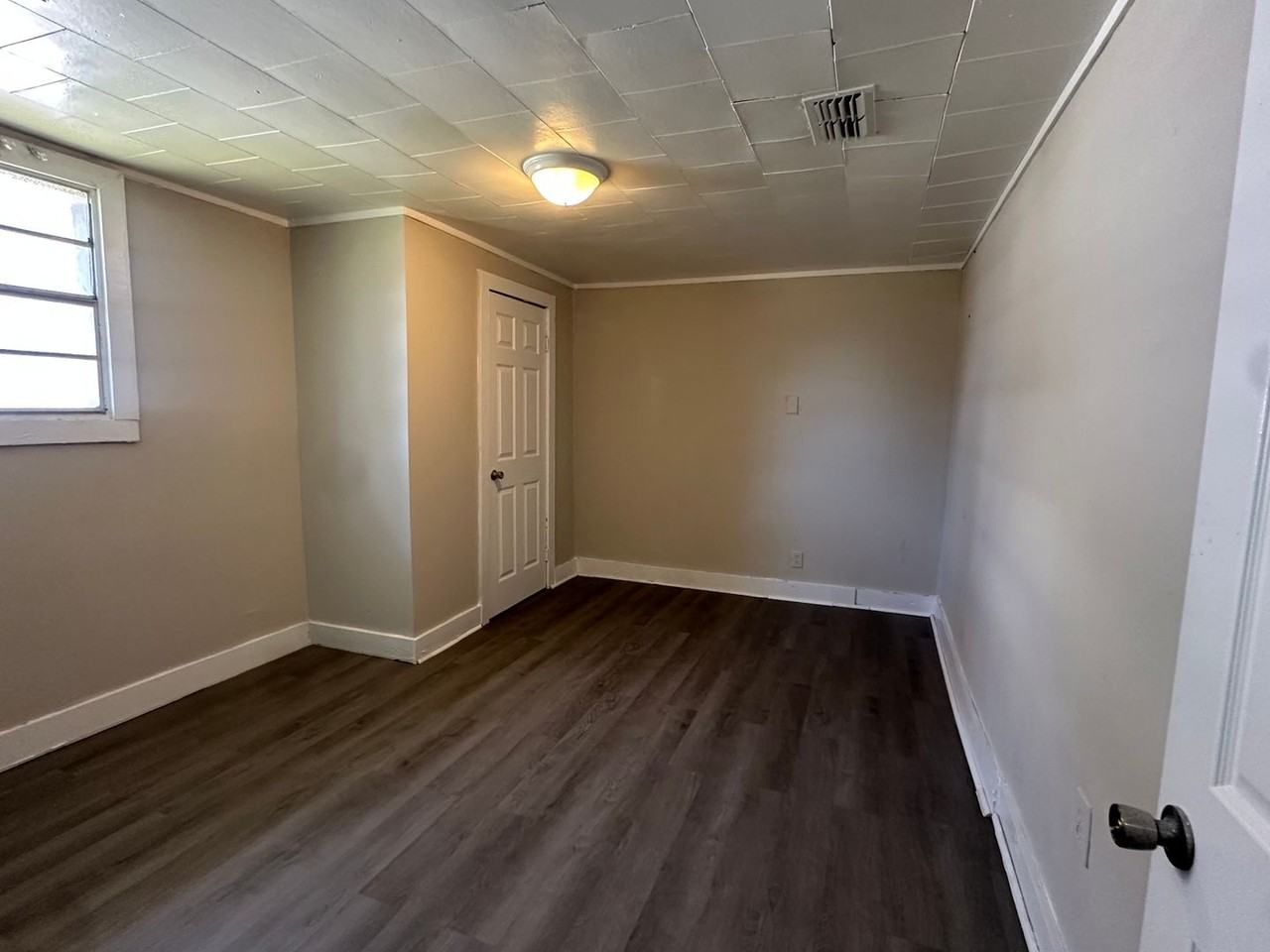 2804 S General Wainwright Dr - Photo 5 of 11