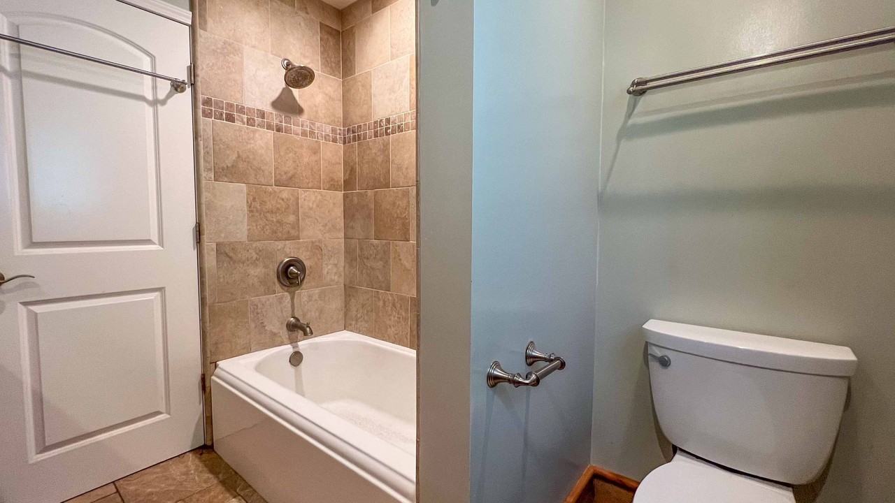 5635 Urban Dr - Photo 7 of 31