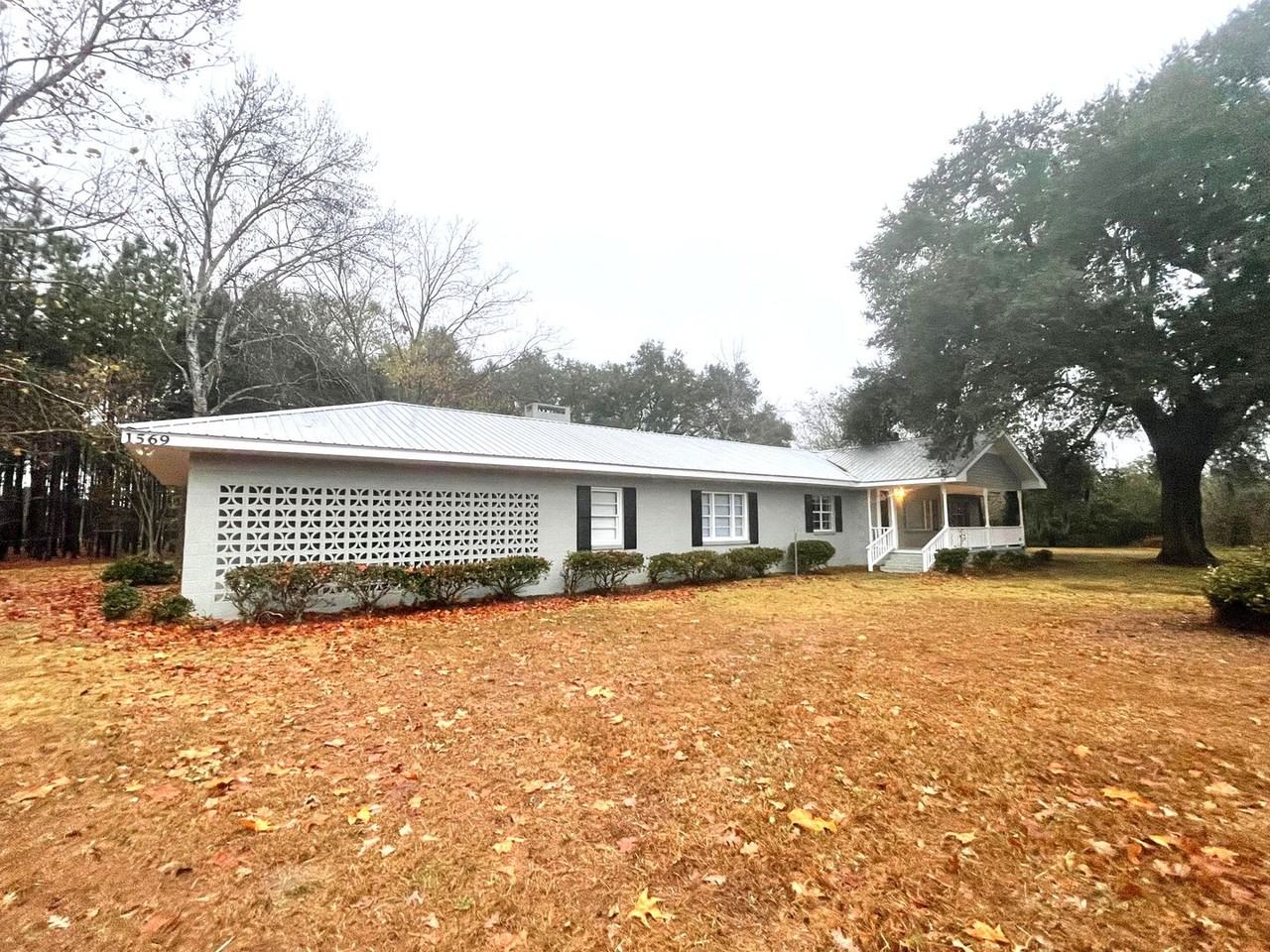 1569 Groover Rd - Photo 4 of 37