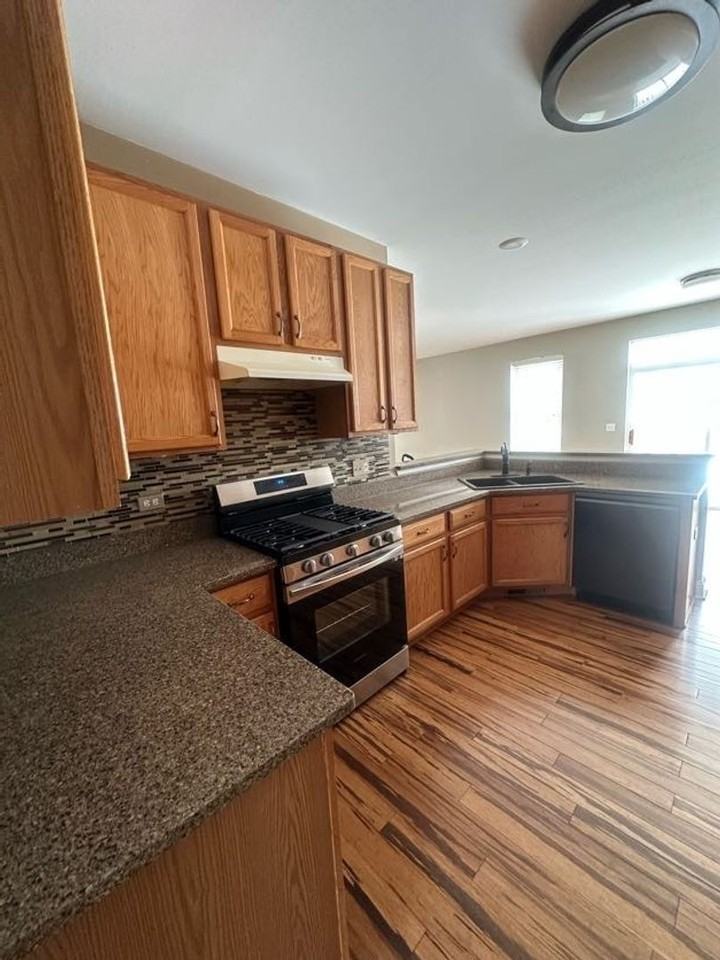 734 Belvedere Boulevard - Photo 5 of 24