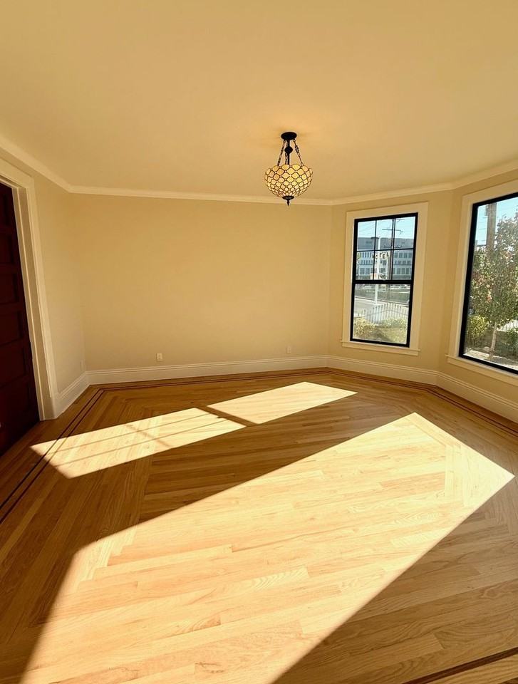 29 W. 9th Street - Photo 2 of 17