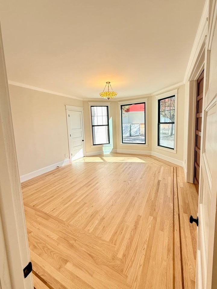 29 W. 9th Street - Photo 3 of 17