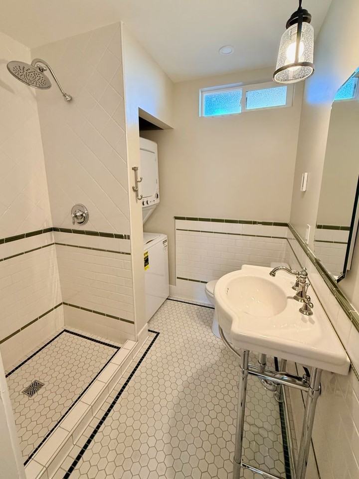 29 W. 9th Street - Photo 6 of 17