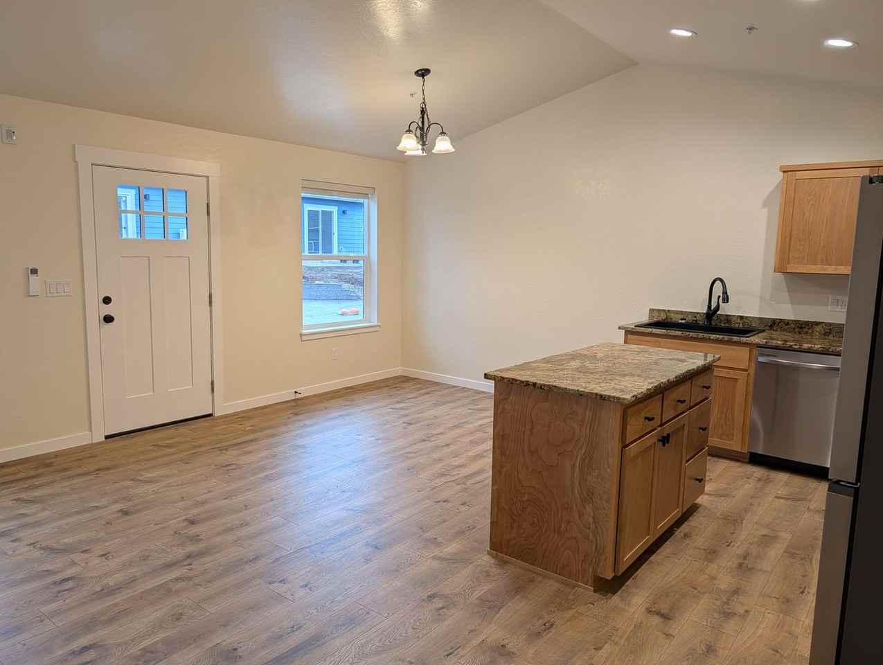 530 G St #2 - Photo 2 of 14