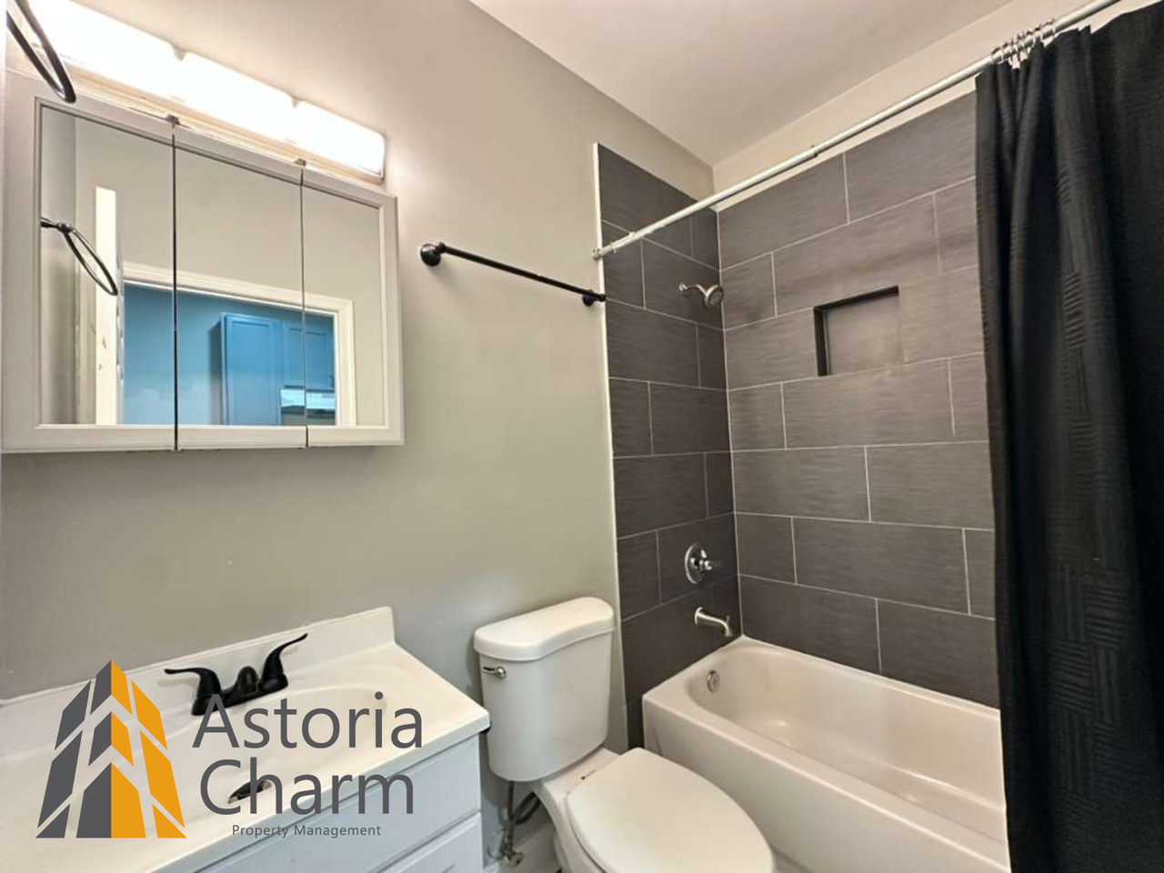 1918 North Charles Street - Photo 4 of 20