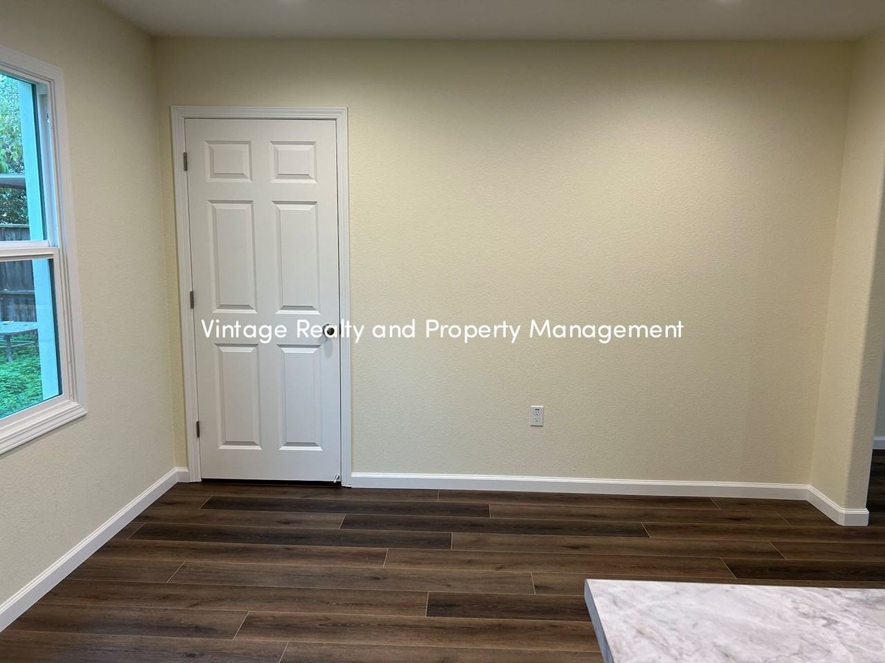 3021 Saint Joseph's Drive - Photo 7 of 21