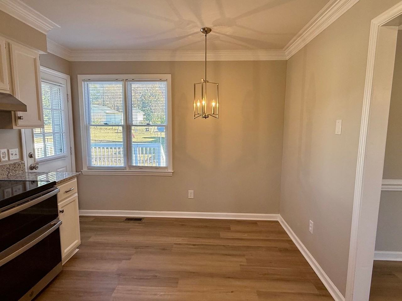 820 Westwood Dr - Photo 6 of 26