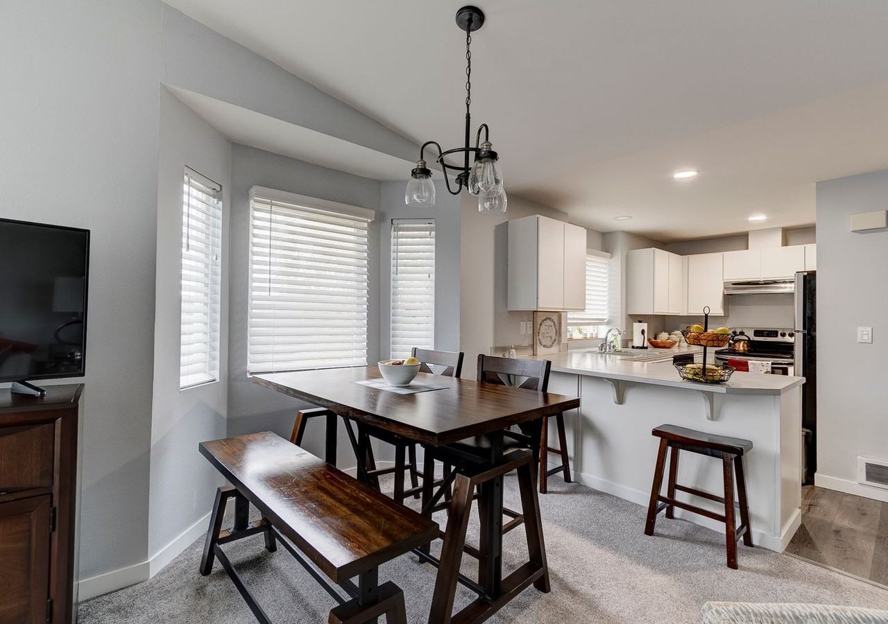 651 Ne Ellis Way Apt D202 - Photo 6 of 24