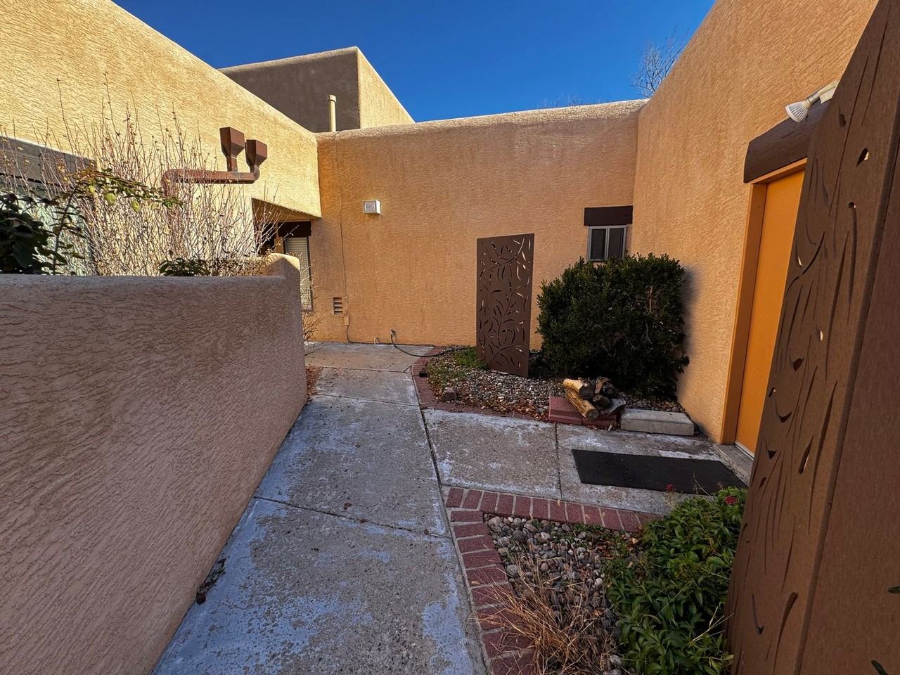 6443 Monte Serrano Ne - Photo 2 of 26