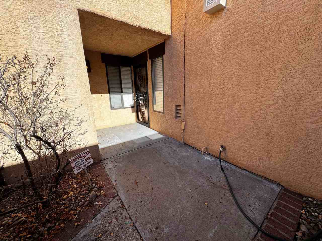 6443 Monte Serrano Ne - Photo 3 of 26