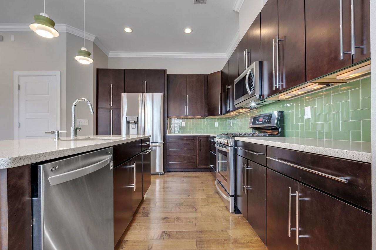 1416 N M L King Jr Blvd - Photo 5 of 24