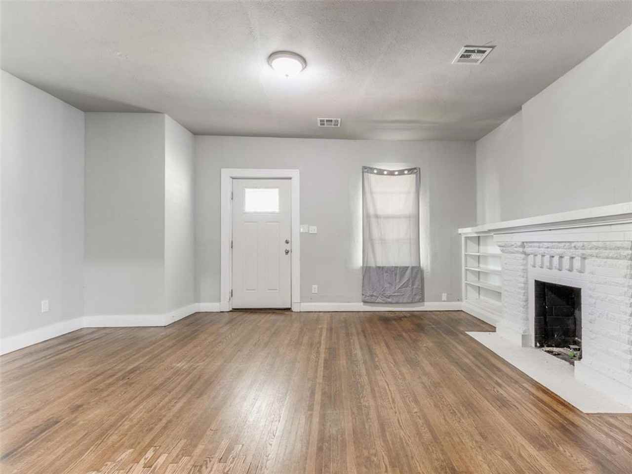 1017 North Broadway Street - Photo 4 of 25