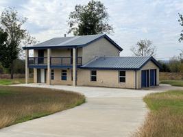 featured image of 1717 Creek Place Drive