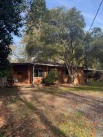 featured image of 808 Pine Oak Lane