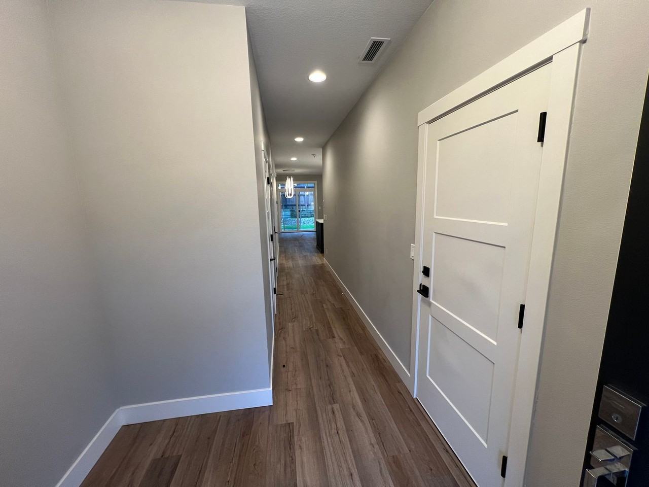 11918 Ne 108th St - Photo 3 of 22