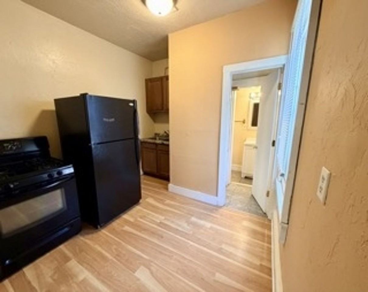 817 Christiana Street - Photo 5 of 8