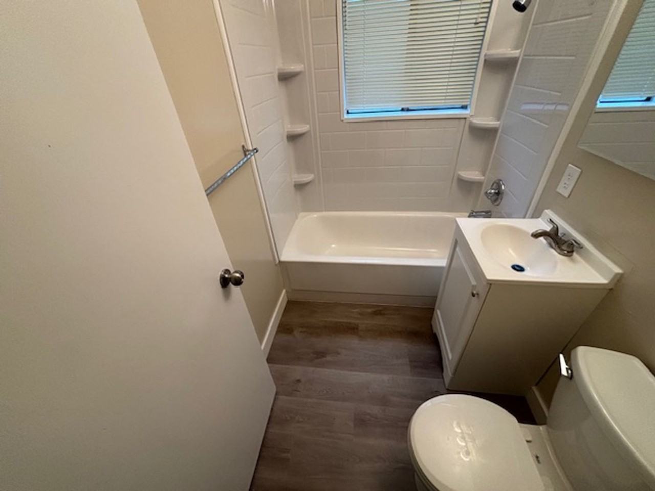 St Kathryn Apartments - Photo 3 of 11