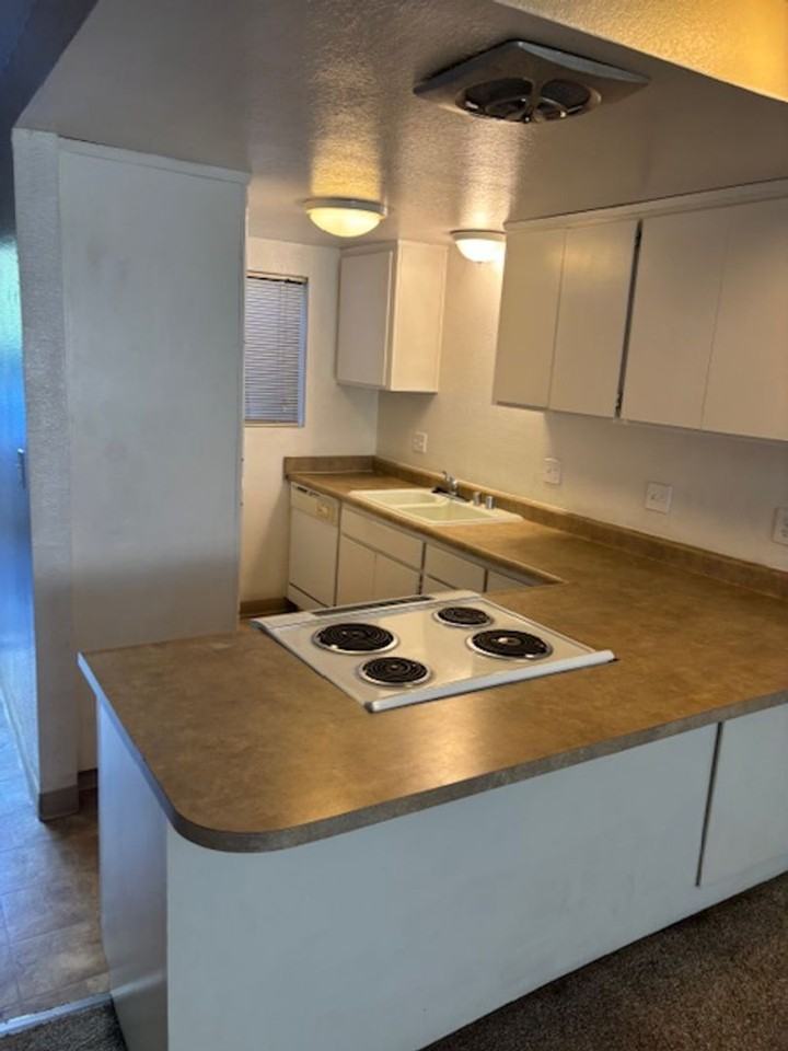 St Kathryn Apartments - Photo 6 of 11