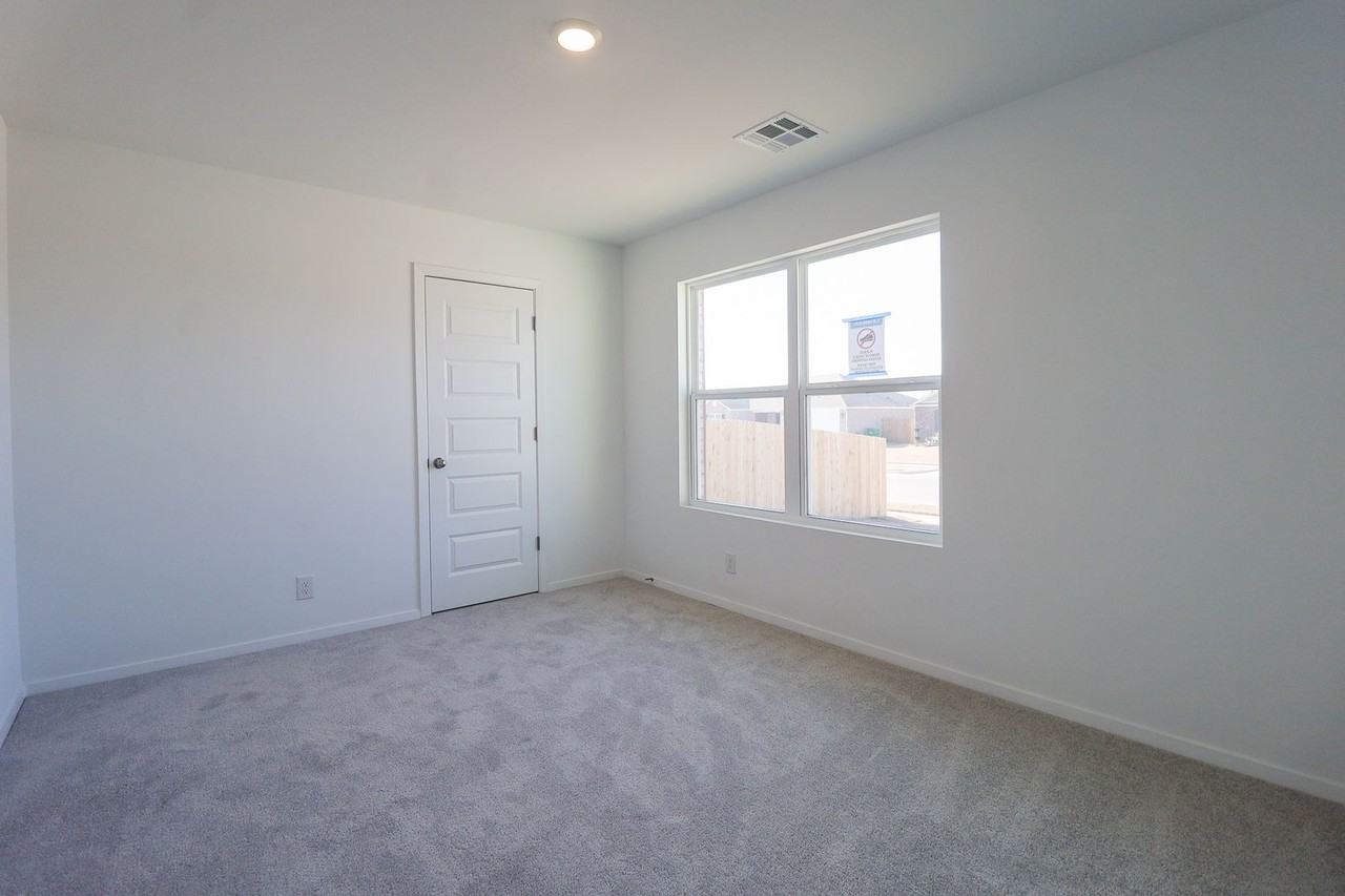 16423 S 86th East Ave - Photo 5 of 30