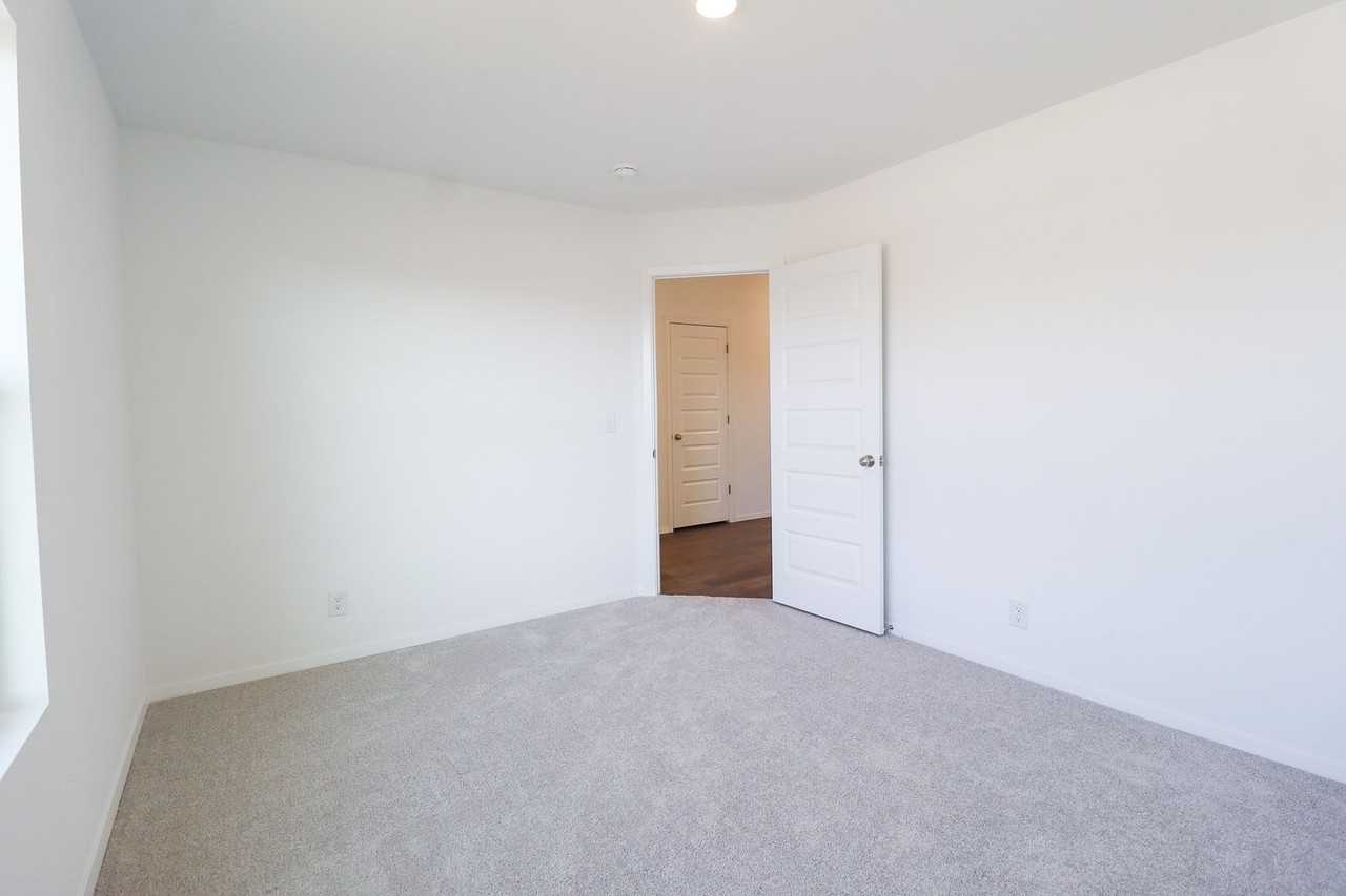 16423 S 86th East Ave - Photo 6 of 30