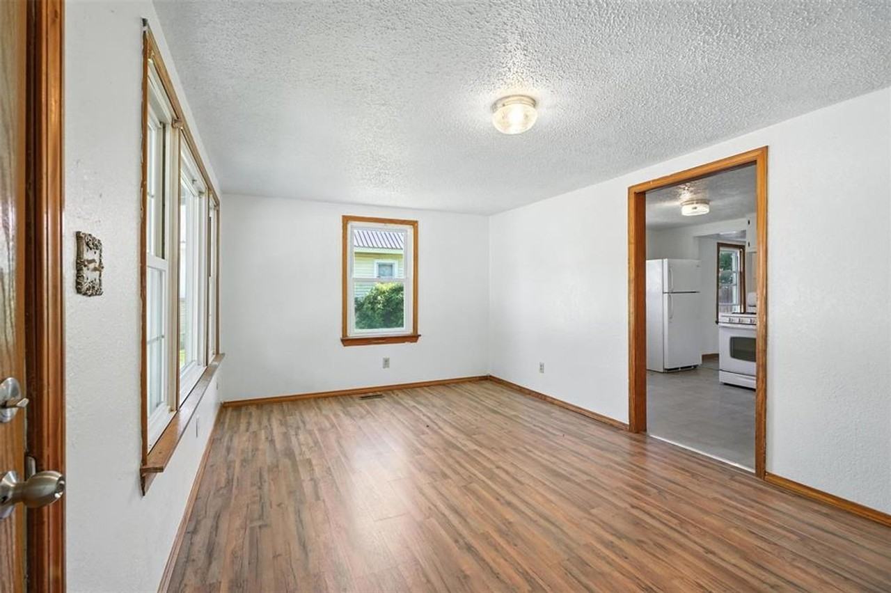 228 North Donald Avenue - Photo 2 of 23