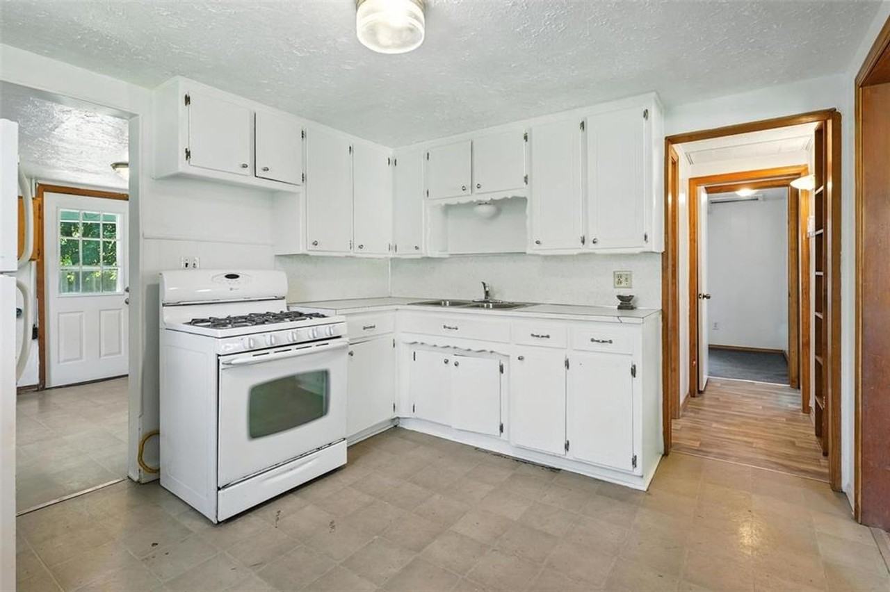 228 North Donald Avenue - Photo 6 of 23