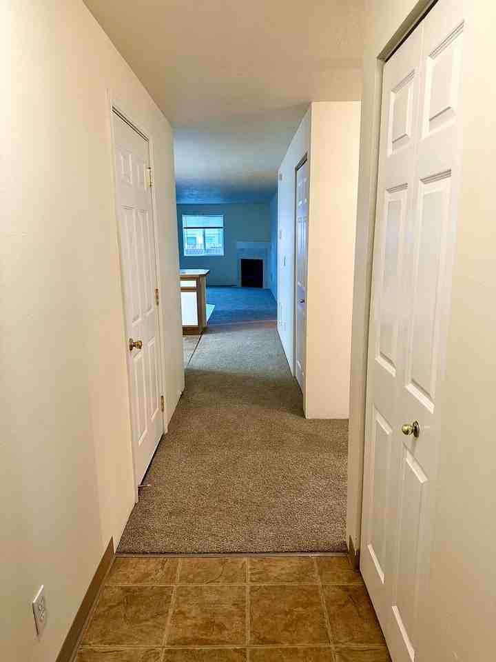 611 Ne Larch Ave - Photo 2 of 21