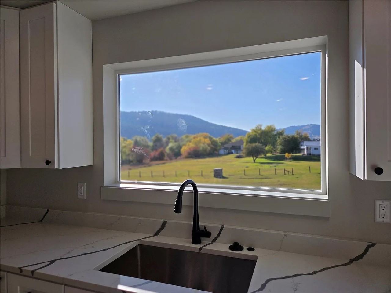 819 9th Avenue West - Photo 6 of 30