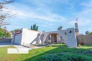 featured image of 324 South Palo Cedro Drive