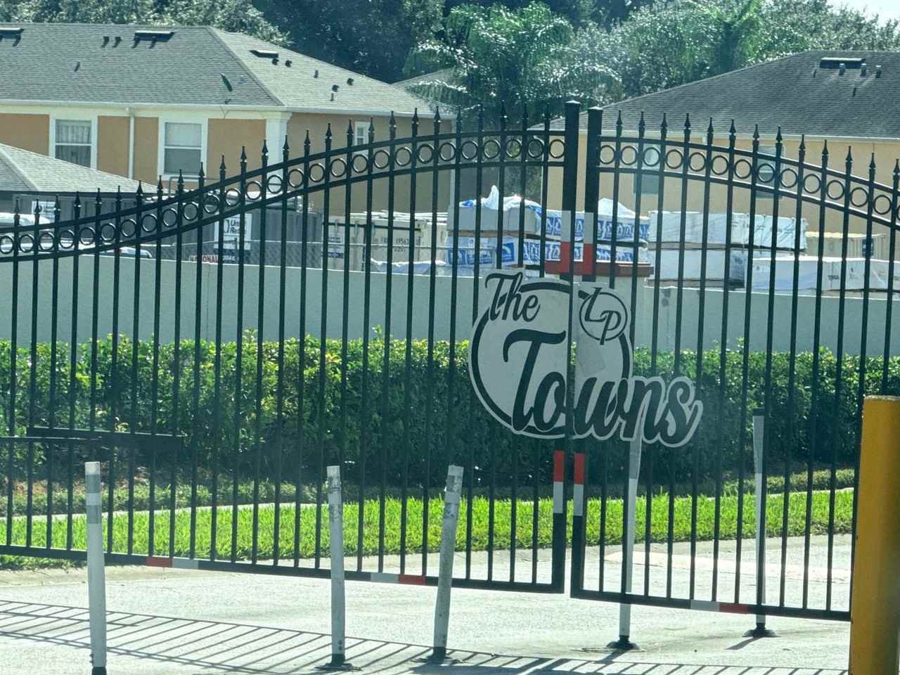 807 Chelsea Dr - Photo 3 of 16