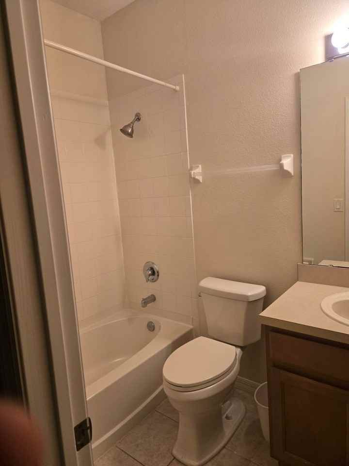 807 Chelsea Dr - Photo 7 of 16