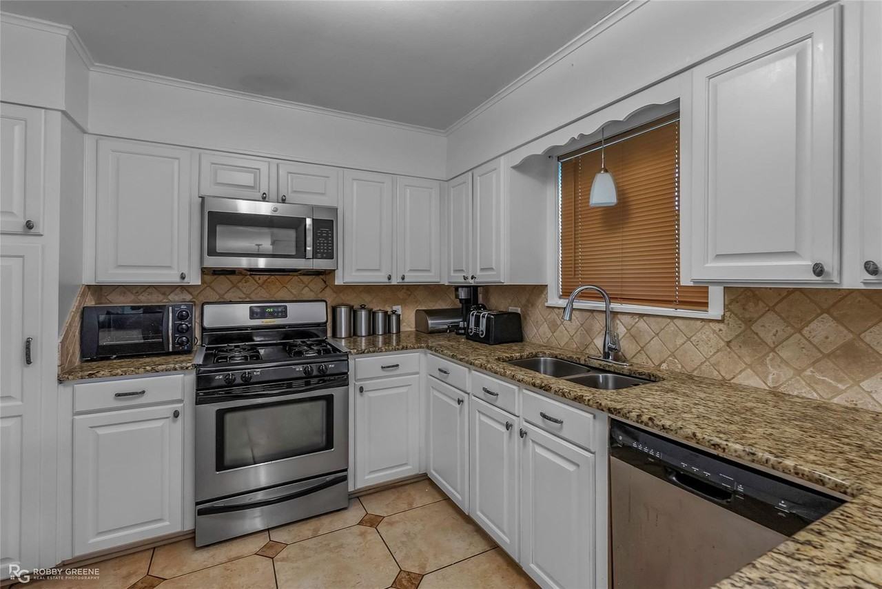 6628 Jefferson Paige Road - Photo 3 of 9