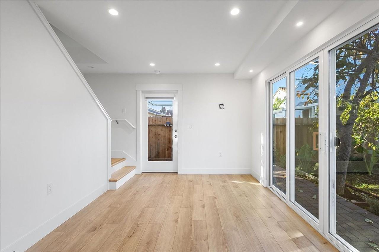 1012 Broadway - Photo 4 of 15