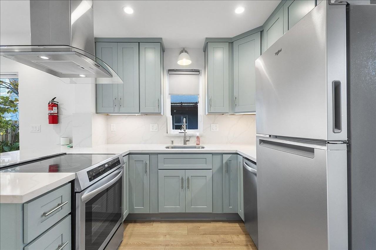 1012 Broadway - Photo 5 of 15