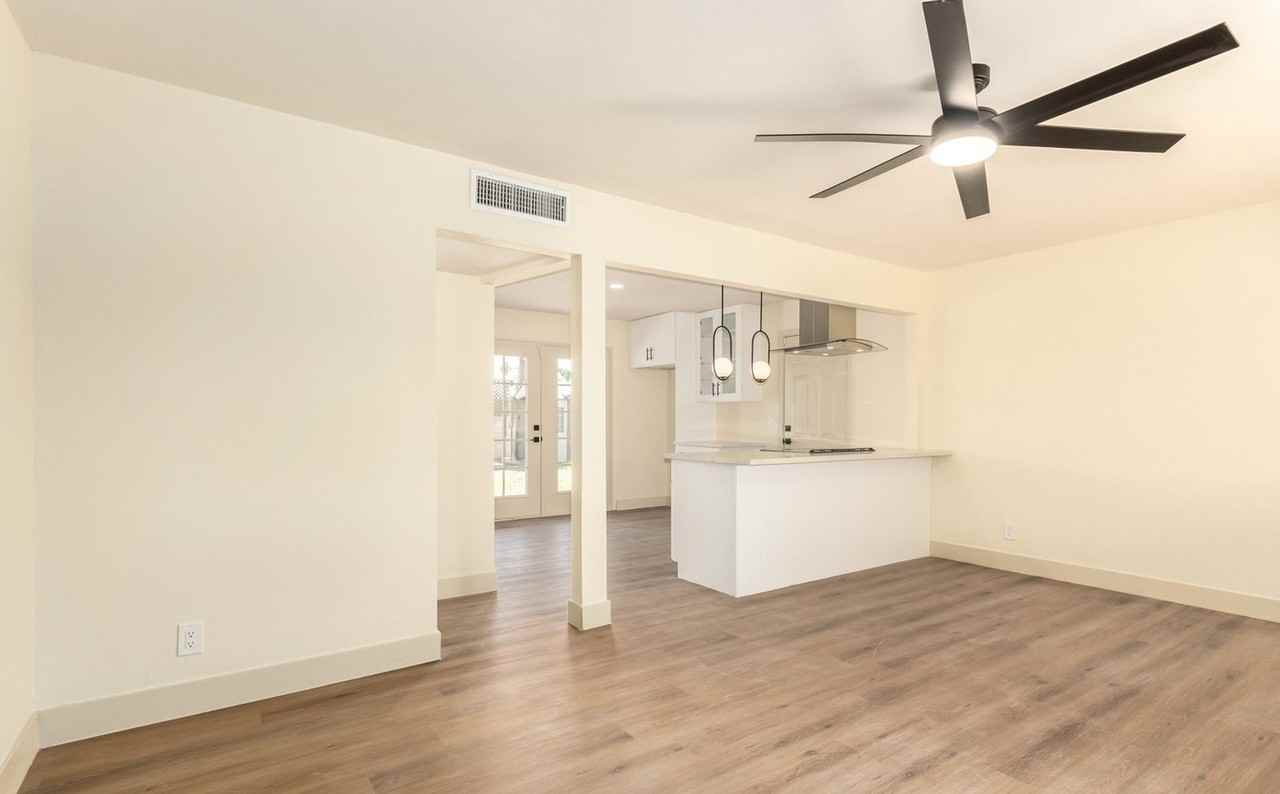 12613 N 29th Ave - Photo 5 of 12