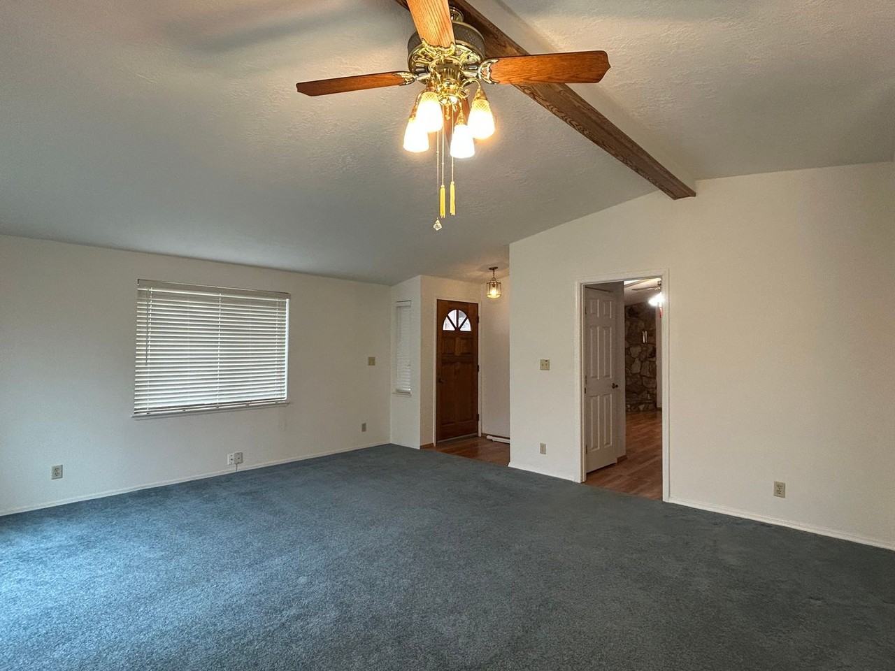 8 Bass Ct - Photo 7 of 21