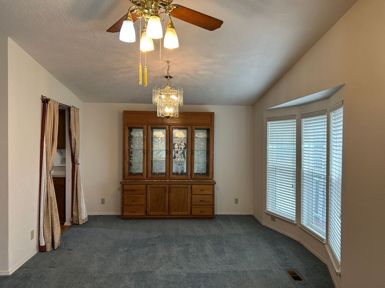 8 Bass Ct - Photo 6 of 21