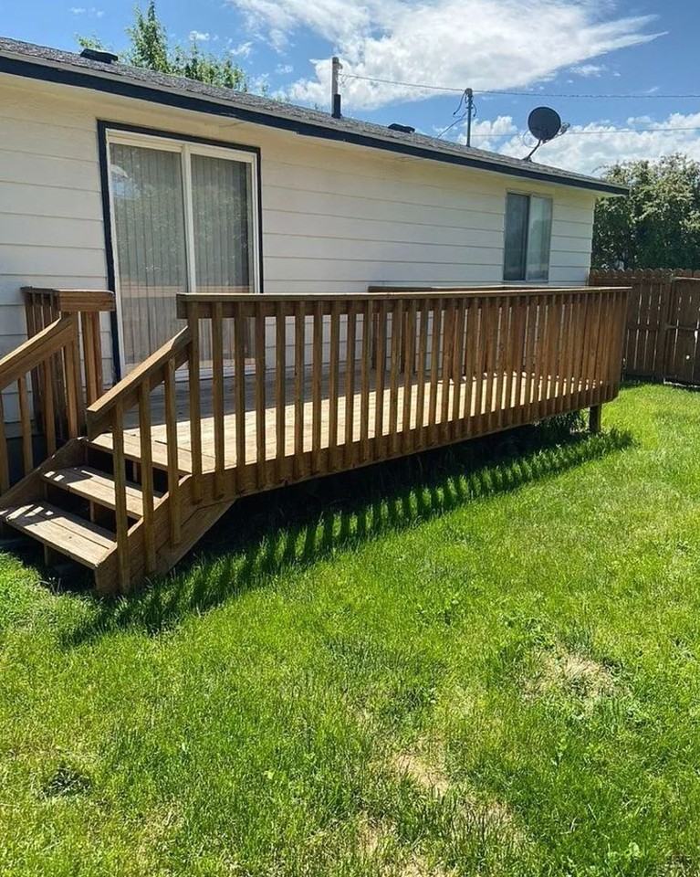 190 South Austin Avenue - Photo 3 of 17