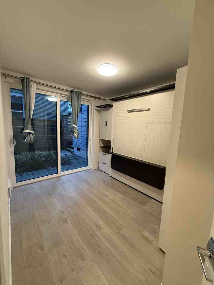 109 22nd Ave E - Photo 6 of 19