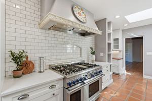 featured image of 1916 East Elm Street