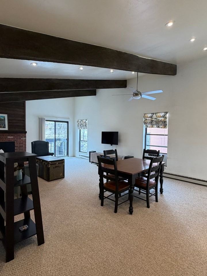 2505 Cisar Ct #3D - Photo 7 of 19