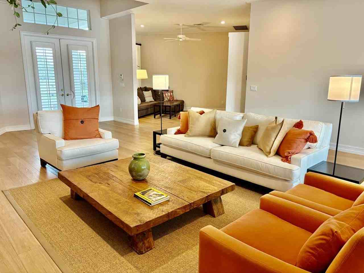 1627 Barbados Court - Photo 3 of 40