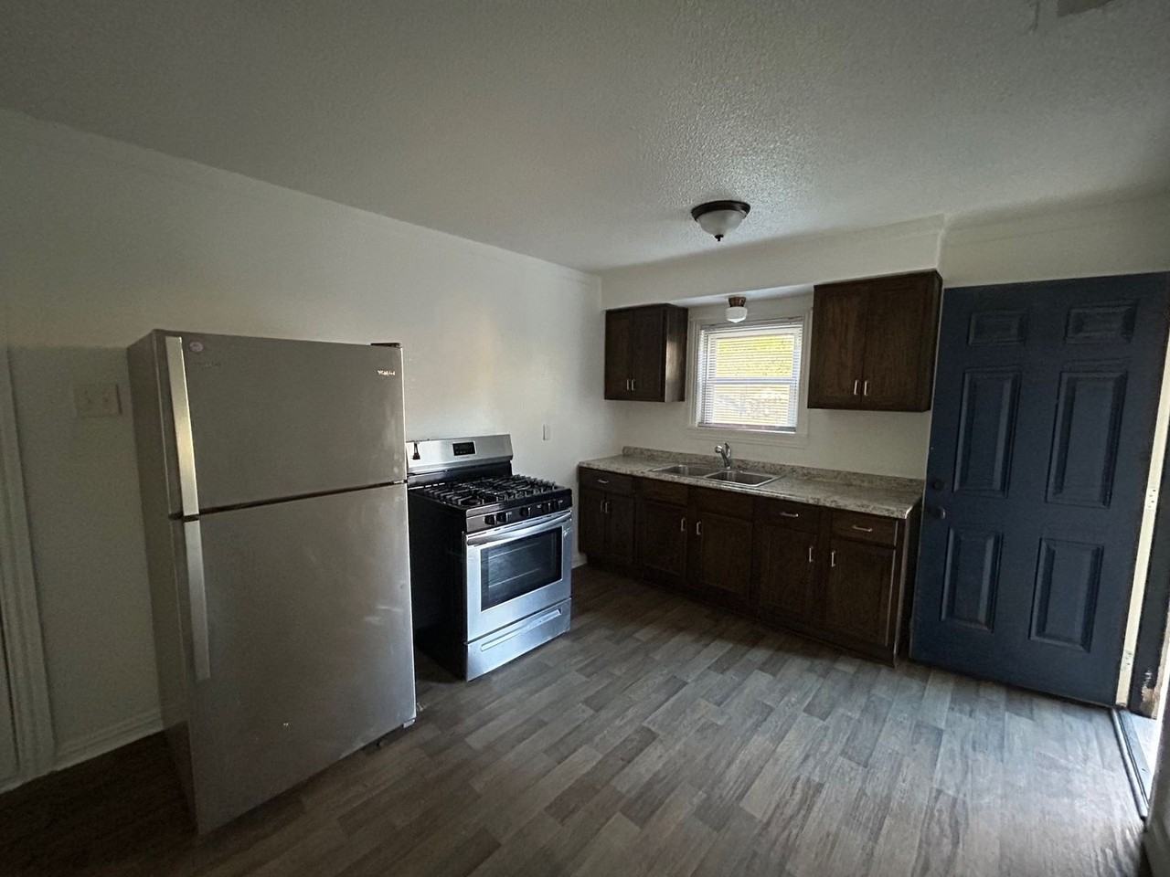 3621 N 26th St - Photo 2 of 9